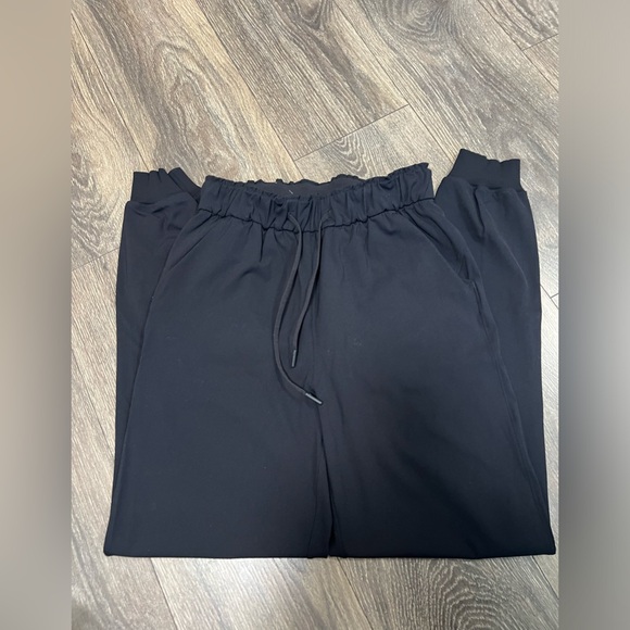 Lululemon Stretch High-Rise Jogger - Picture 3 of 4